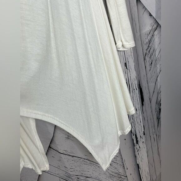 YouAreNotAlone Shark-bite tunic top S - Picture 3 of 5